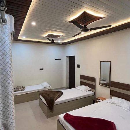 Gauri Kedareshwar Guest House พาราณสี ภายนอก รูปภาพ