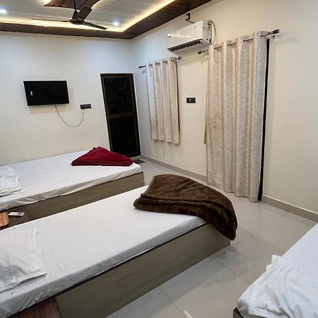 Gauri Kedareshwar Guest House พาราณสี ภายนอก รูปภาพ
